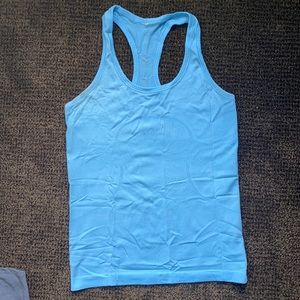 Lululemon blue tank